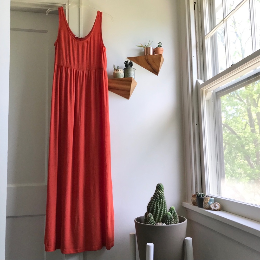 Forever 21 crinkled maxi dress XS